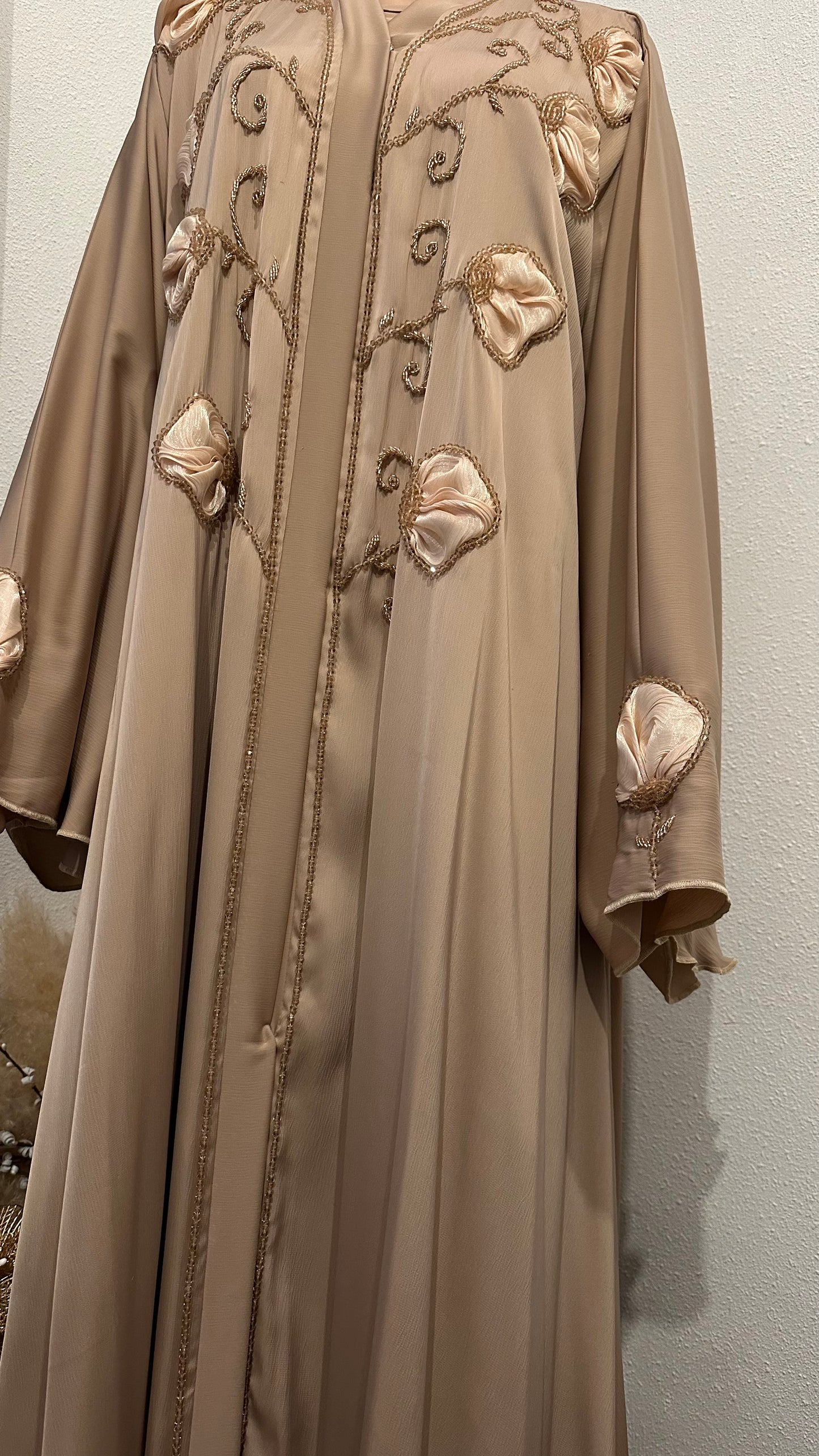 Desert Rosé Abaya Beige